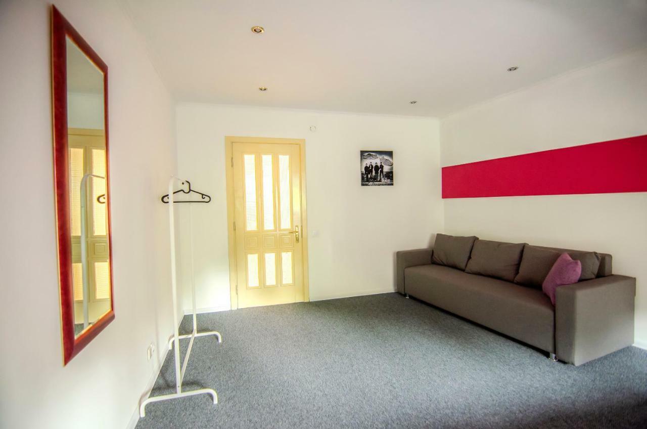 Friends Hostel Lviv Rustaveli Str Екстериор снимка